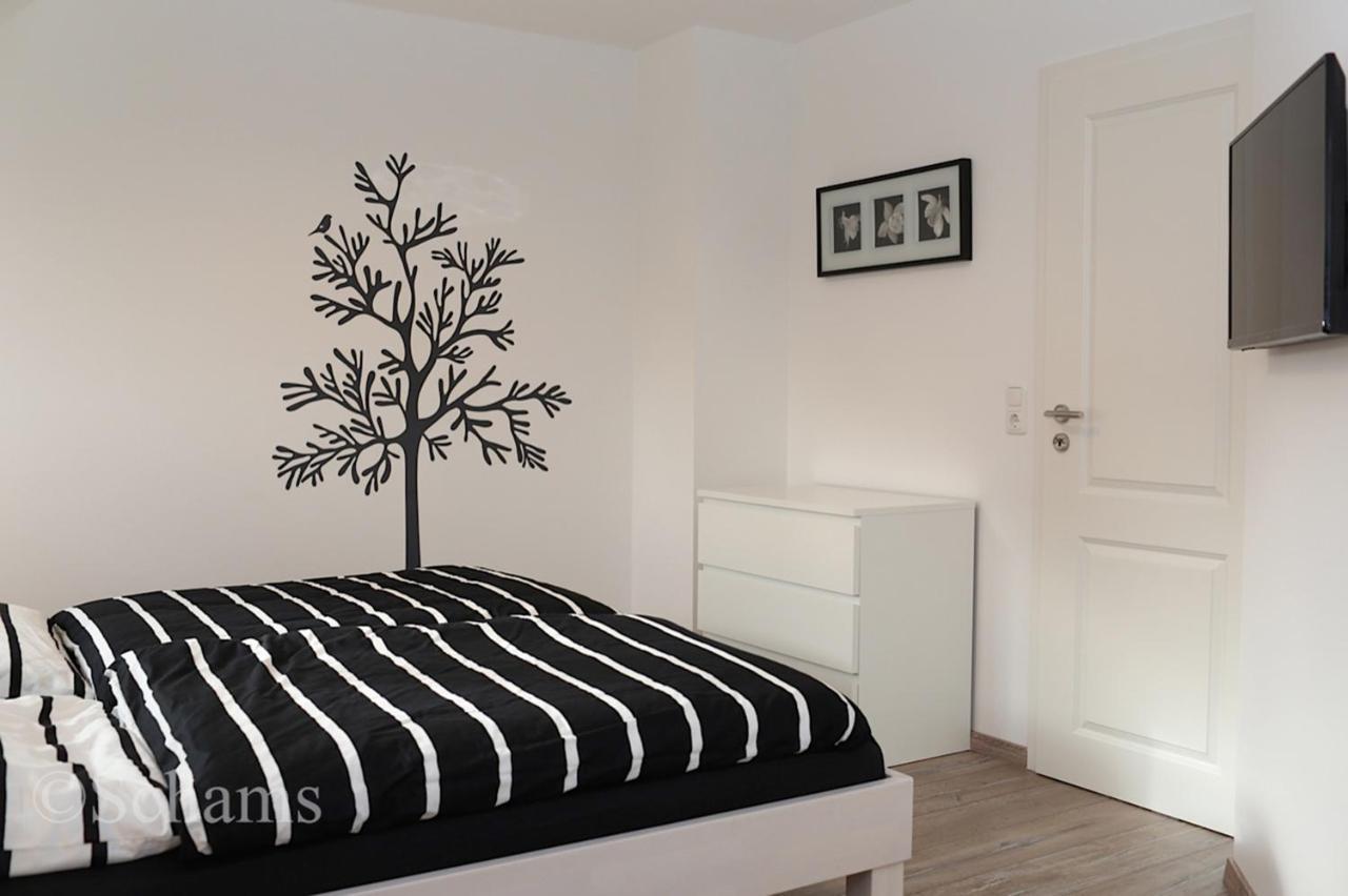 Ostseelagune Zingst, Exklusive Dhh, Strandnah, Sauna, Kamin, 3 Sz, 2 Baeder, Glasfaser, Haustierfrei, Garten Mit Suedterrasse, E-Ladesaeule, 2 Stellplaetze, Strandkorb, Fahrradschuppen, Waschmaschine, Trockner, Nichtraucher Bagian luar foto