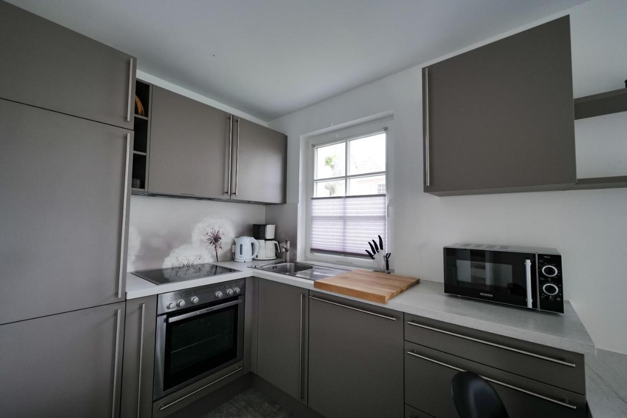 Ostseelagune Zingst, Exklusive Dhh, Strandnah, Sauna, Kamin, 3 Sz, 2 Baeder, Glasfaser, Haustierfrei, Garten Mit Suedterrasse, E-Ladesaeule, 2 Stellplaetze, Strandkorb, Fahrradschuppen, Waschmaschine, Trockner, Nichtraucher Bagian luar foto