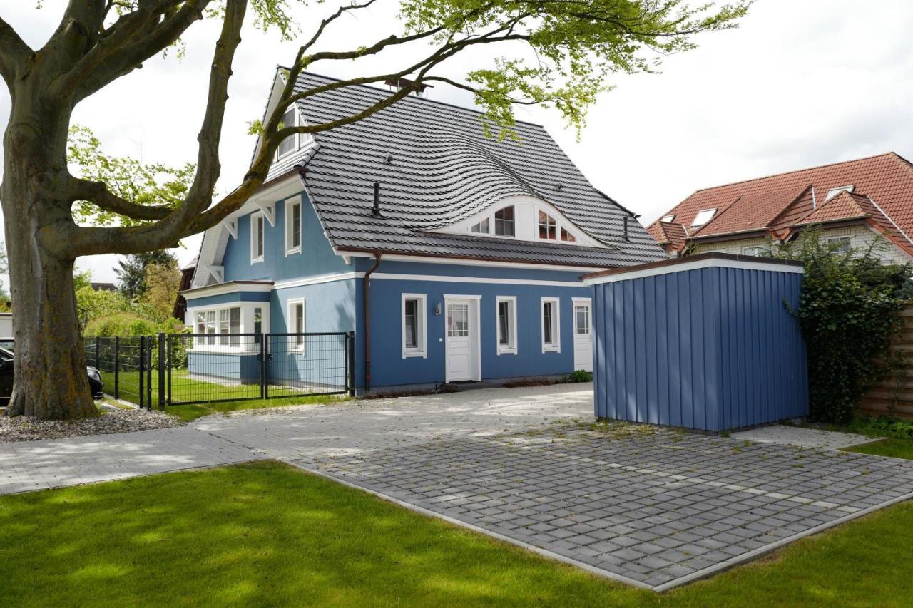 Ostseelagune Zingst, Exklusive Dhh, Strandnah, Sauna, Kamin, 3 Sz, 2 Baeder, Glasfaser, Haustierfrei, Garten Mit Suedterrasse, E-Ladesaeule, 2 Stellplaetze, Strandkorb, Fahrradschuppen, Waschmaschine, Trockner, Nichtraucher Bagian luar foto