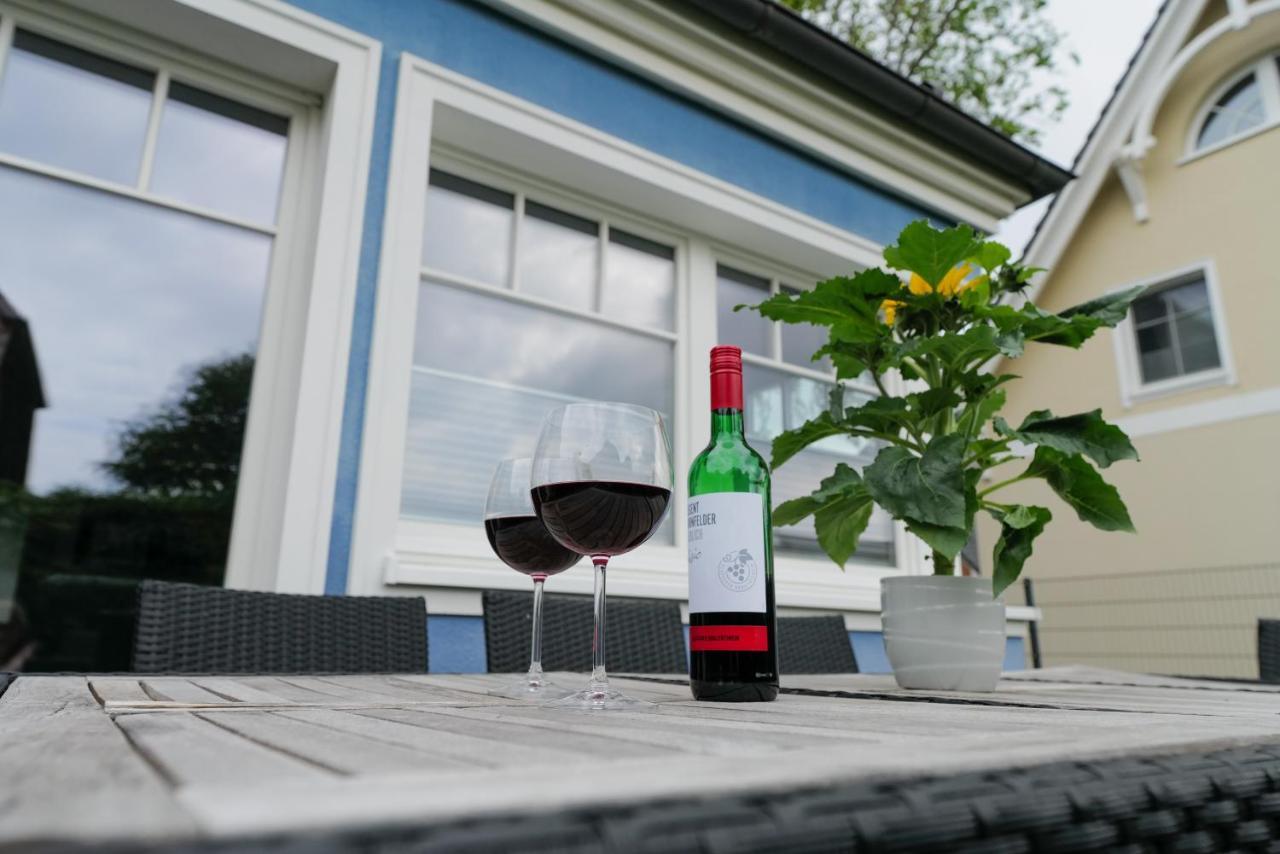 Ostseelagune Zingst, Exklusive Dhh, Strandnah, Sauna, Kamin, 3 Sz, 2 Baeder, Glasfaser, Haustierfrei, Garten Mit Suedterrasse, E-Ladesaeule, 2 Stellplaetze, Strandkorb, Fahrradschuppen, Waschmaschine, Trockner, Nichtraucher Bagian luar foto