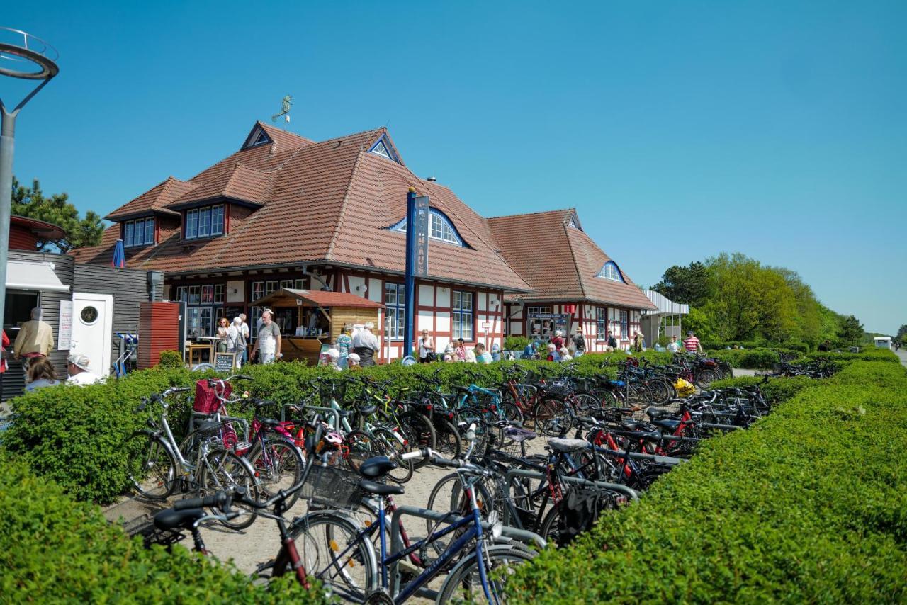 Ostseelagune Zingst, Exklusive Dhh, Strandnah, Sauna, Kamin, 3 Sz, 2 Baeder, Glasfaser, Haustierfrei, Garten Mit Suedterrasse, E-Ladesaeule, 2 Stellplaetze, Strandkorb, Fahrradschuppen, Waschmaschine, Trockner, Nichtraucher Bagian luar foto