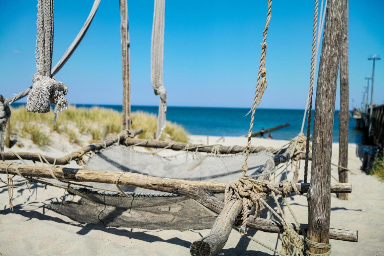 Ostseelagune Zingst, Exklusive Dhh, Strandnah, Sauna, Kamin, 3 Sz, 2 Baeder, Glasfaser, Haustierfrei, Garten Mit Suedterrasse, E-Ladesaeule, 2 Stellplaetze, Strandkorb, Fahrradschuppen, Waschmaschine, Trockner, Nichtraucher Bagian luar foto