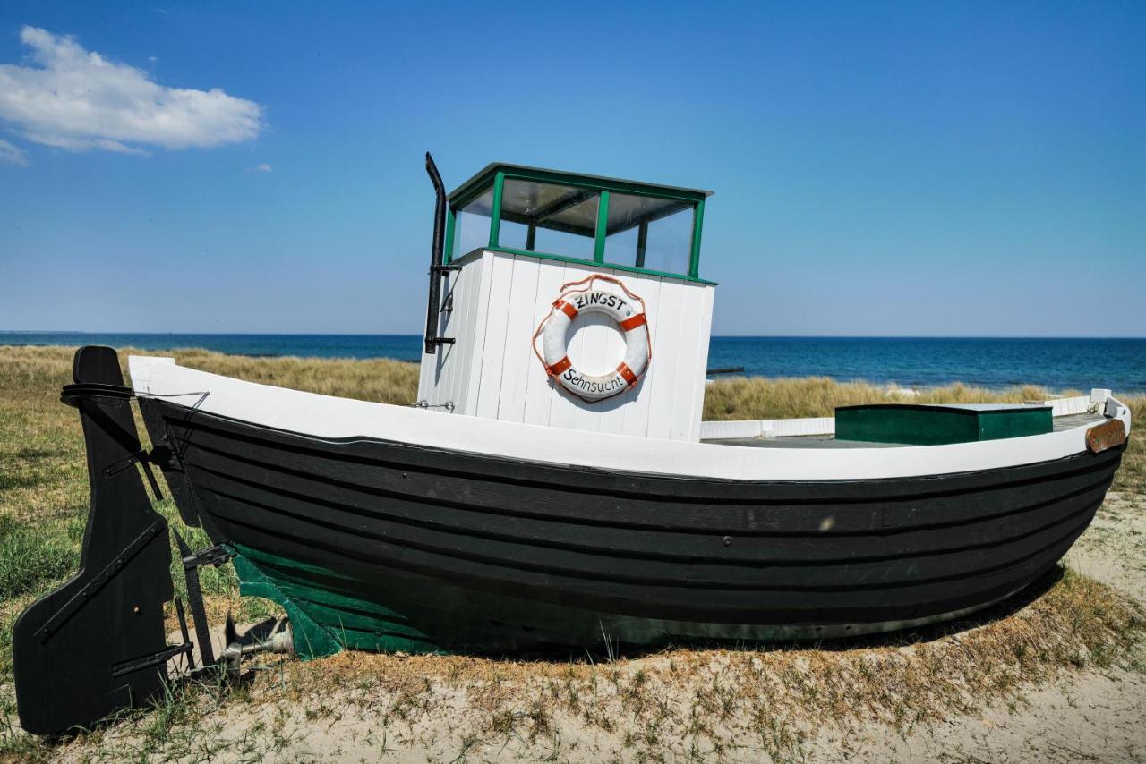 Ostseelagune Zingst, Exklusive Dhh, Strandnah, Sauna, Kamin, 3 Sz, 2 Baeder, Glasfaser, Haustierfrei, Garten Mit Suedterrasse, E-Ladesaeule, 2 Stellplaetze, Strandkorb, Fahrradschuppen, Waschmaschine, Trockner, Nichtraucher Bagian luar foto